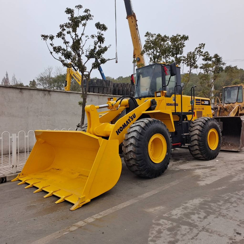 Komatsu WA 380 - اللودر بعجل: صور 1 Komatsu WA 380 - اللودر بعجل: صور 1
