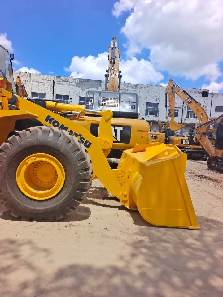 Komatsu WA 470-6 - اللودر بعجل: صور 2 Komatsu WA 470-6 - اللودر بعجل: صور 2