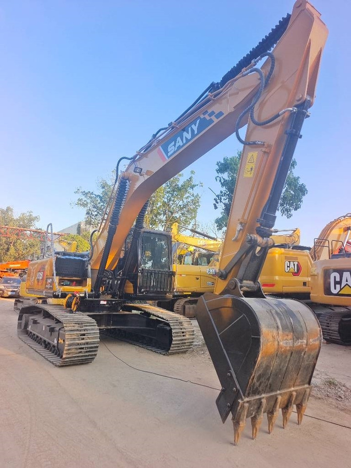 Sany SY 215 H - حفارات زحافة: صور 2 Sany SY 215 H - حفارات زحافة: صور 2