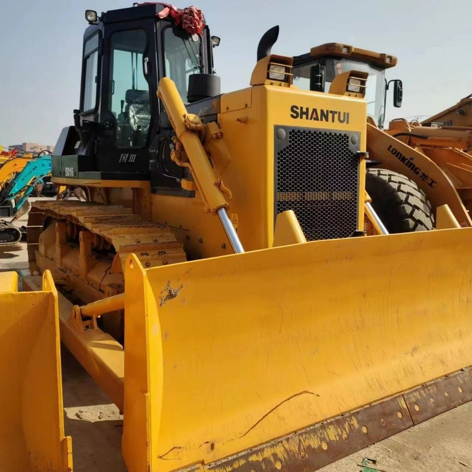 Shantui SD 16 - بلدوزر: صور 2 Shantui SD 16 - بلدوزر: صور 2