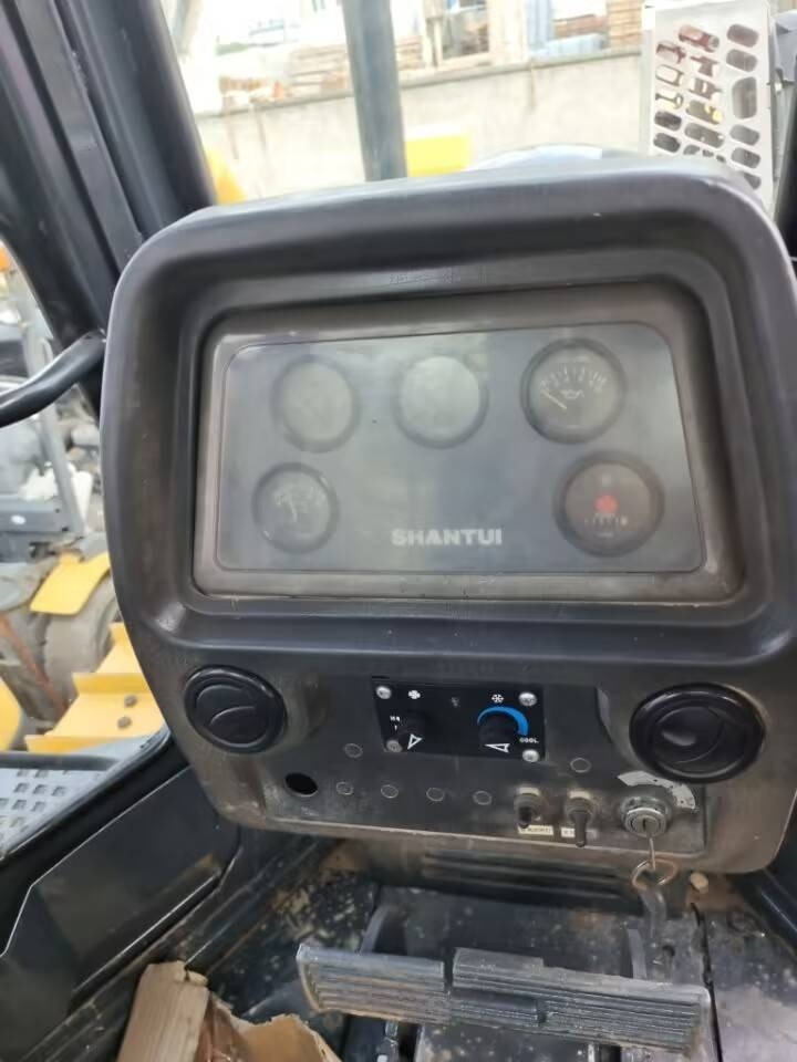 Shantui SD 16 - بلدوزر: صور 3 Shantui SD 16 - بلدوزر: صور 3