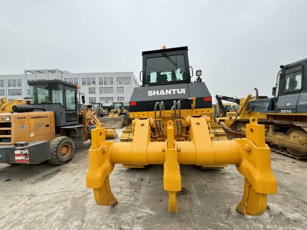 Shantui SD 22 - بلدوزر: صور 2 Shantui SD 22 - بلدوزر: صور 2