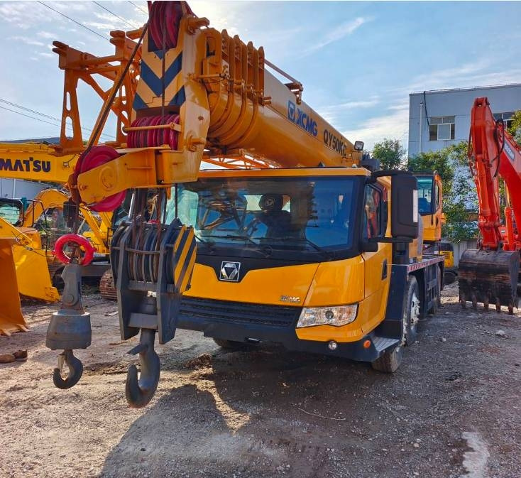 XCMG QY 50 - رافعة لجميع التضاريس: صور 1 XCMG QY 50 - رافعة لجميع التضاريس: صور 1