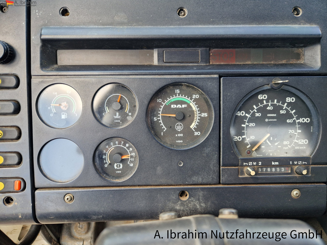 Daf CF 290 Wassertank 13500 L, Tank verzinkt Vorlauf- Lift- Lenkachse - شاحنة صهريج: صور 2 Daf CF 290 Wassertank 13500 L, Tank verzinkt Vorlauf- Lift- Lenkachse - شاحنة صهريج: صور 2