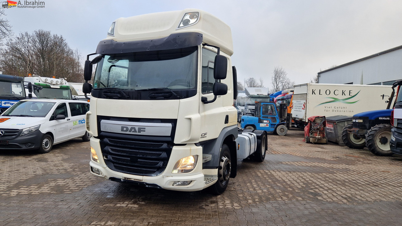 Daf CF 440 Hochdach deutsches Fahrzeug, fehlerfrei im Display - شاحنة جرار: صور 1 Daf CF 440 Hochdach deutsches Fahrzeug, fehlerfrei im Display - شاحنة جرار: صور 1