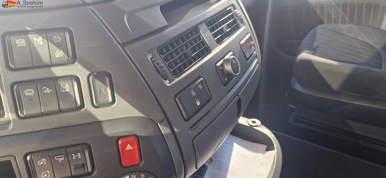 Daf XF450 FT Retarder, Standklima - شاحنة جرار: صور 5 Daf XF450 FT Retarder, Standklima - شاحنة جرار: صور 5