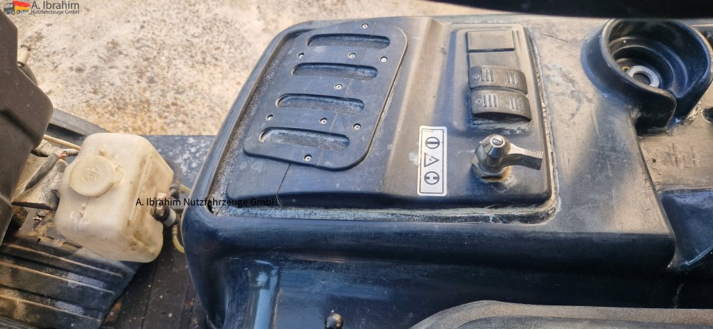 Doosan D25-5 Duplexmast, Seitenverschiebung, autom. Gabelverst. - رافعة شوكية ديزل: صور 4 Doosan D25-5 Duplexmast, Seitenverschiebung, autom. Gabelverst. - رافعة شوكية ديزل: صور 4