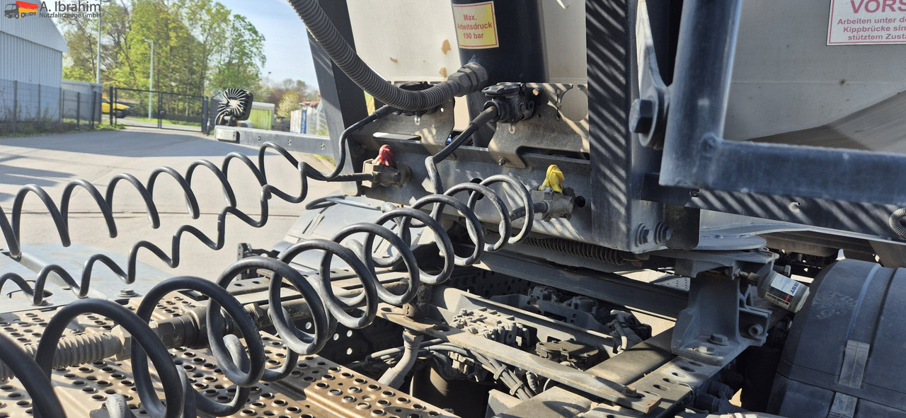 Kempf SKM 35/3 - قلابة نصف مقطورة: صور 5 Kempf SKM 35/3 - قلابة نصف مقطورة: صور 5