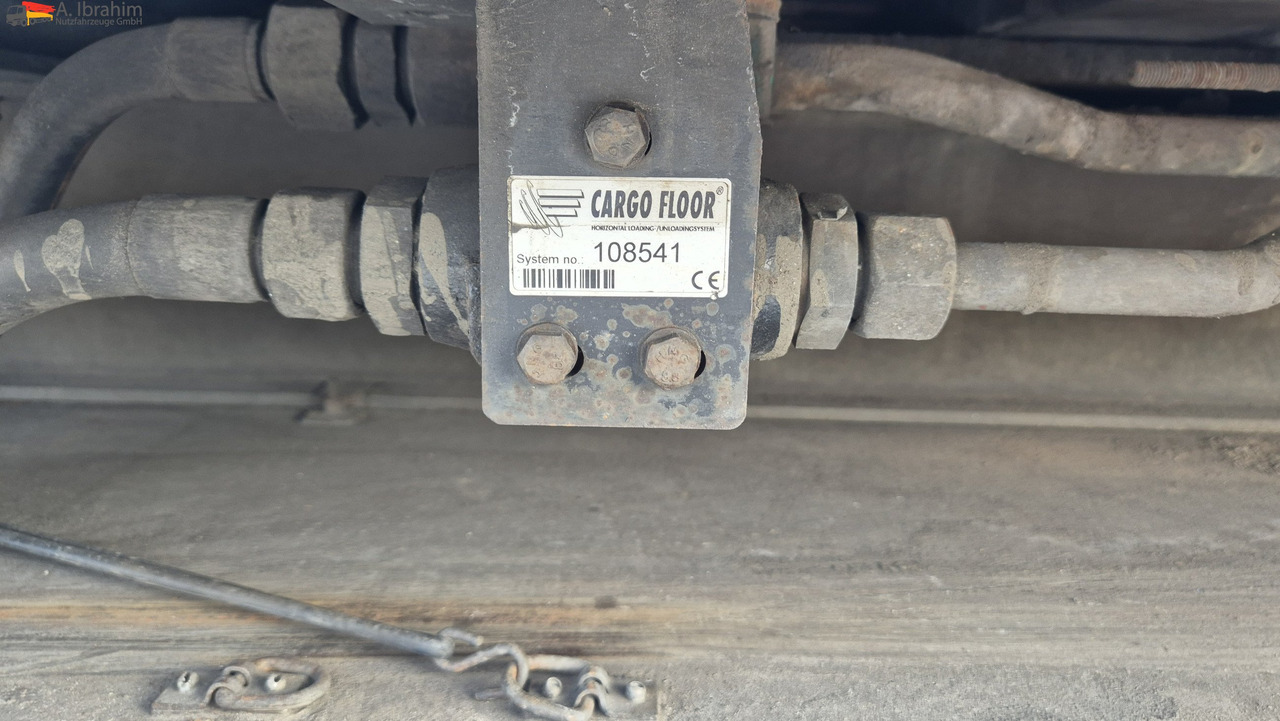 Kraker CF-200 Cargo-Floor Boden, Liftachse, SAF Achsen - أرضية المشي نصف مقطورة: صور 2 Kraker CF-200 Cargo-Floor Boden, Liftachse, SAF Achsen - أرضية المشي نصف مقطورة: صور 2