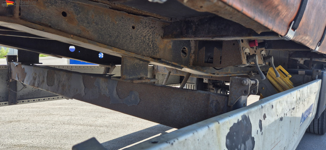 Krone AZP Schiebeplane, Edscha - مقطورة ستارة: صور 4 Krone AZP Schiebeplane, Edscha - مقطورة ستارة: صور 4