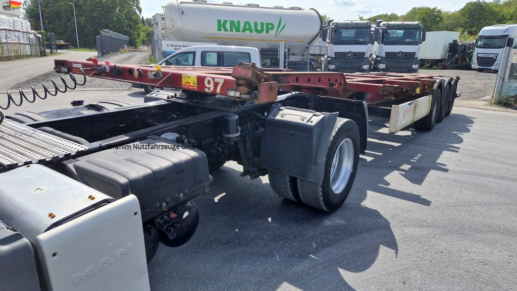 Krone SD Containerchassis 2x 20, 30, 40 ft deutscher Auflieger, ausziehbar - شاحنات الحاويات / جسم علوي قابل للتغيير نصف مقطورة: صور 1 Krone SD Containerchassis 2x 20, 30, 40 ft deutscher Auflieger, ausziehbar - شاحنات الحاويات / جسم علوي قابل للتغيير نصف مقطورة: صور 1