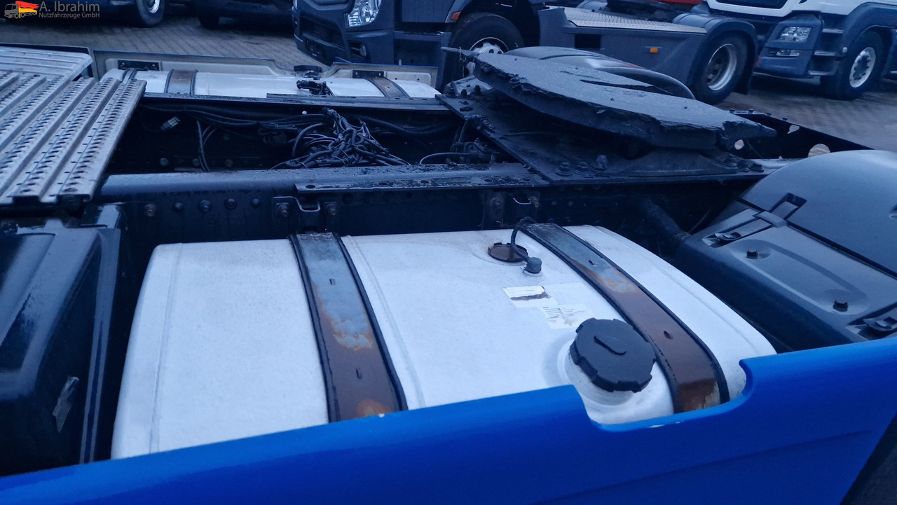 MAN 18.480 TGX XLX Retarder 2x Tank deutsches Fahrzeug, Kamera, Navi - شاحنة جرار: صور 4 MAN 18.480 TGX XLX Retarder 2x Tank deutsches Fahrzeug, Kamera, Navi - شاحنة جرار: صور 4