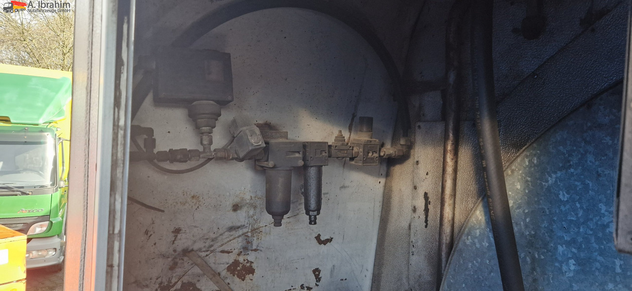 MAN TGA Asphaltspritze Schäfer 20 000 Liters - شاحنة صهريج: صور 2 MAN TGA Asphaltspritze Schäfer 20 000 Liters - شاحنة صهريج: صور 2