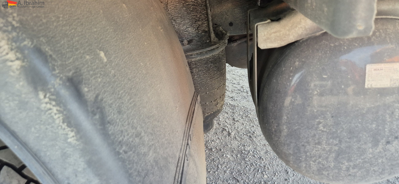 MAN TGL 8.160 4x2 Brotkoffer mit Kühlfach nicht fahrbereit ! nicht rollfähig - الشاحنات الصغيرة المبردة: صور 4 MAN TGL 8.160 4x2 Brotkoffer mit Kühlfach nicht fahrbereit ! nicht rollfähig - الشاحنات الصغيرة المبردة: صور 4