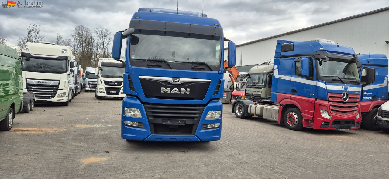 MAN TGX 18.460 Retarder, Klima, 1. Hand Vollspoiler, Vollservice - شاحنة جرار: صور 2 MAN TGX 18.460 Retarder, Klima, 1. Hand Vollspoiler, Vollservice - شاحنة جرار: صور 2
