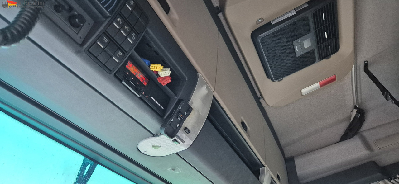 MAN TGX 18.470 Retarder, Klima - شاحنة جرار: صور 3 MAN TGX 18.470 Retarder, Klima - شاحنة جرار: صور 3