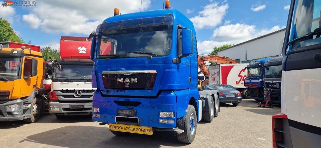 MAN TGX 33.540 Retarder, Topzustand 83000 kg zZgGw - شاحنة جرار: صور 1 MAN TGX 33.540 Retarder, Topzustand 83000 kg zZgGw - شاحنة جرار: صور 1