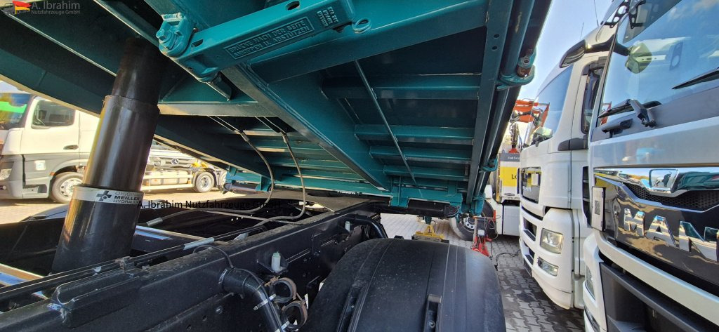 Meiller 18t Aufbau sehr sauber Aufbau komplett - الجسم قلابة: صور 5 Meiller 18t Aufbau sehr sauber Aufbau komplett - الجسم قلابة: صور 5