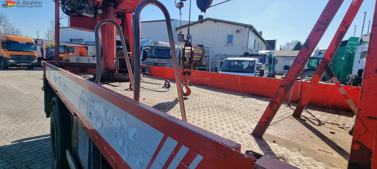 Mercedes-Benz 1722 Dachdeckerkran Cormach 30000  TECH, - شاحنة كرين, شاحنات مسطحة: صور 2 Mercedes-Benz 1722 Dachdeckerkran Cormach 30000  TECH, - شاحنة كرين, شاحنات مسطحة: صور 2