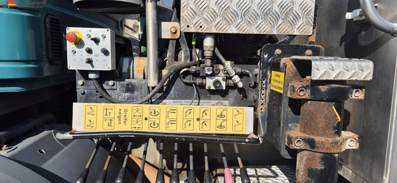 Mercedes-Benz 1824 Kipper Kran, Edelstahlaufbau Tierentsorgung - قلابات, شاحنة كرين: صور 2 Mercedes-Benz 1824 Kipper Kran, Edelstahlaufbau Tierentsorgung - قلابات, شاحنة كرين: صور 2