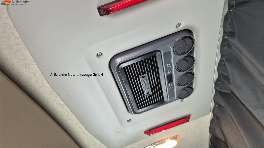 Mercedes-Benz 1843 DB 1843 mit PTU für Kompressor - شاحنة جرار: صور 4 Mercedes-Benz 1843 DB 1843 mit PTU für Kompressor - شاحنة جرار: صور 4