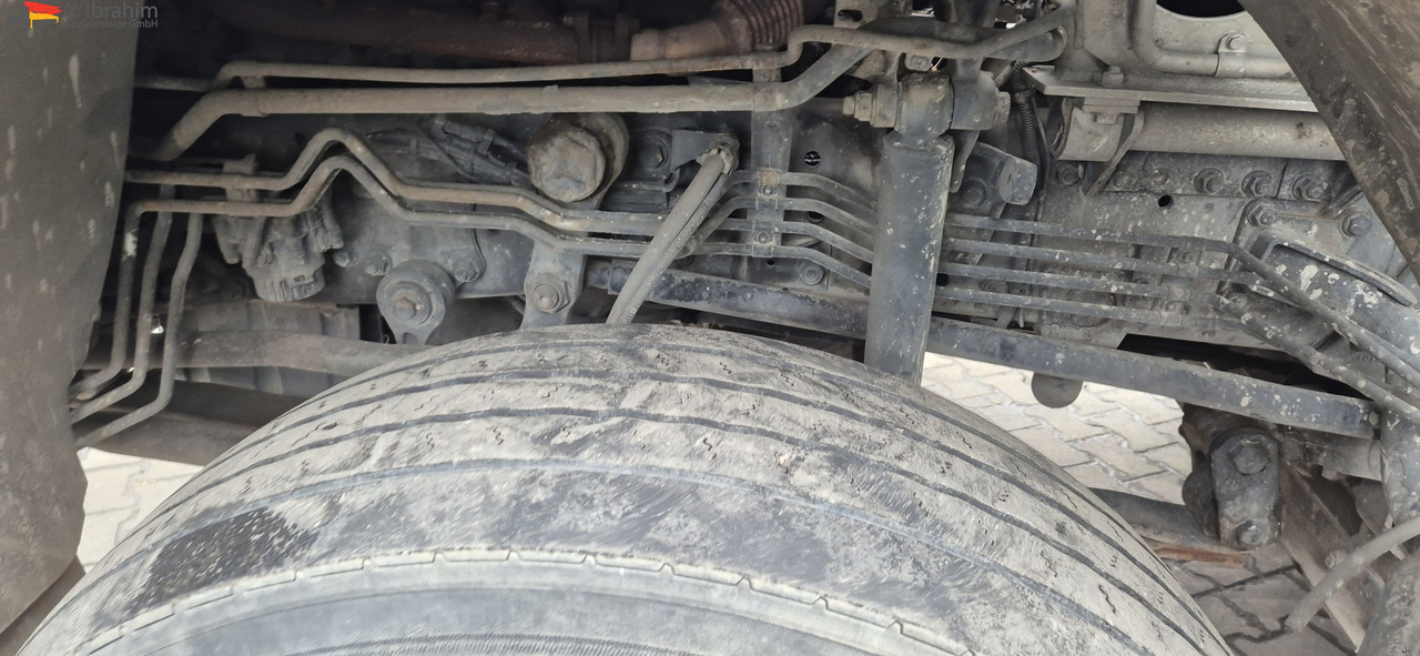 Mercedes-Benz 3241 PM 21-3   Liebherr 7 cbm PUMI Putzmeister Liebherr - خلاطة مع مضخة: صور 5 Mercedes-Benz 3241 PM 21-3   Liebherr 7 cbm PUMI Putzmeister Liebherr - خلاطة مع مضخة: صور 5