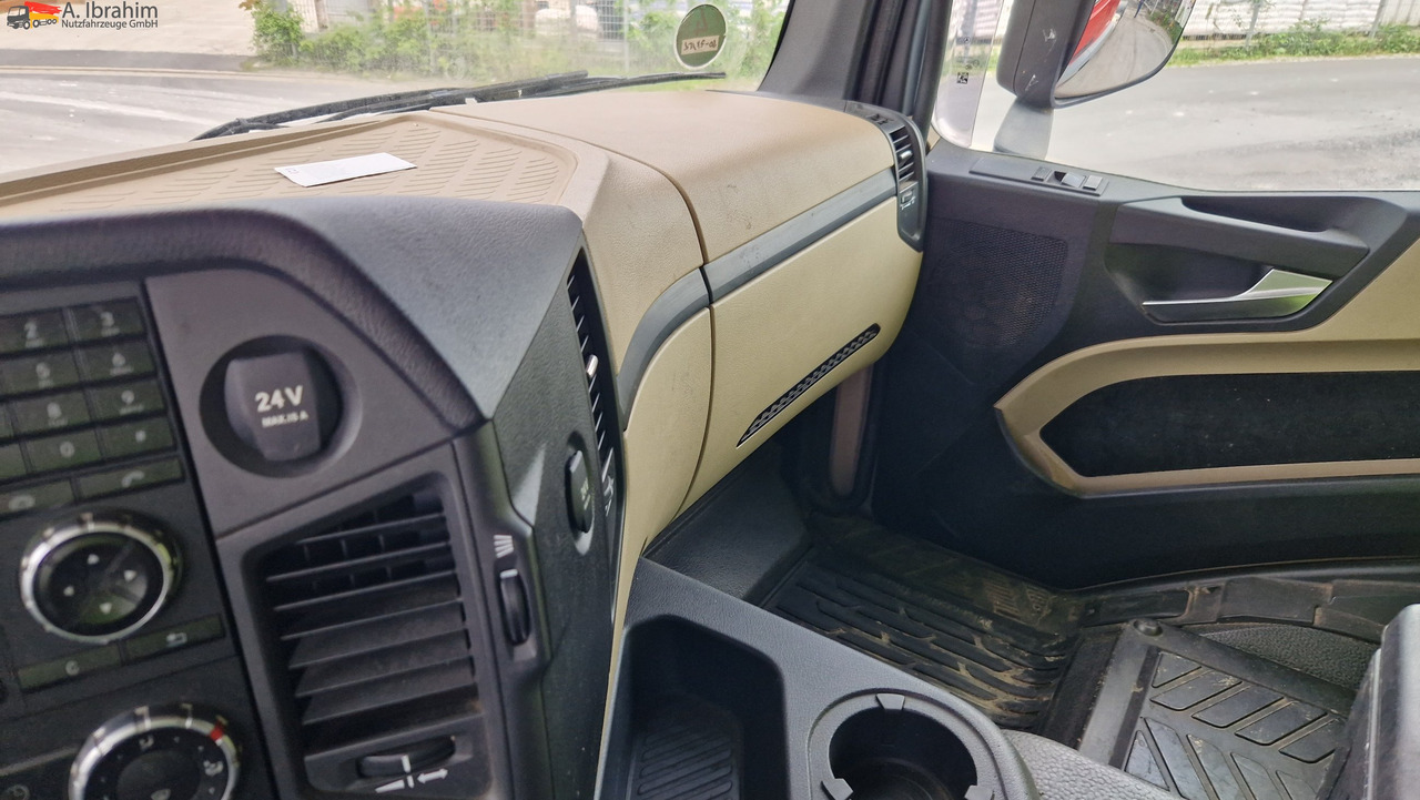 Mercedes-Benz DB 1843 Retarder Kipphydraulik - شاحنة جرار: صور 4 Mercedes-Benz DB 1843 Retarder Kipphydraulik - شاحنة جرار: صور 4