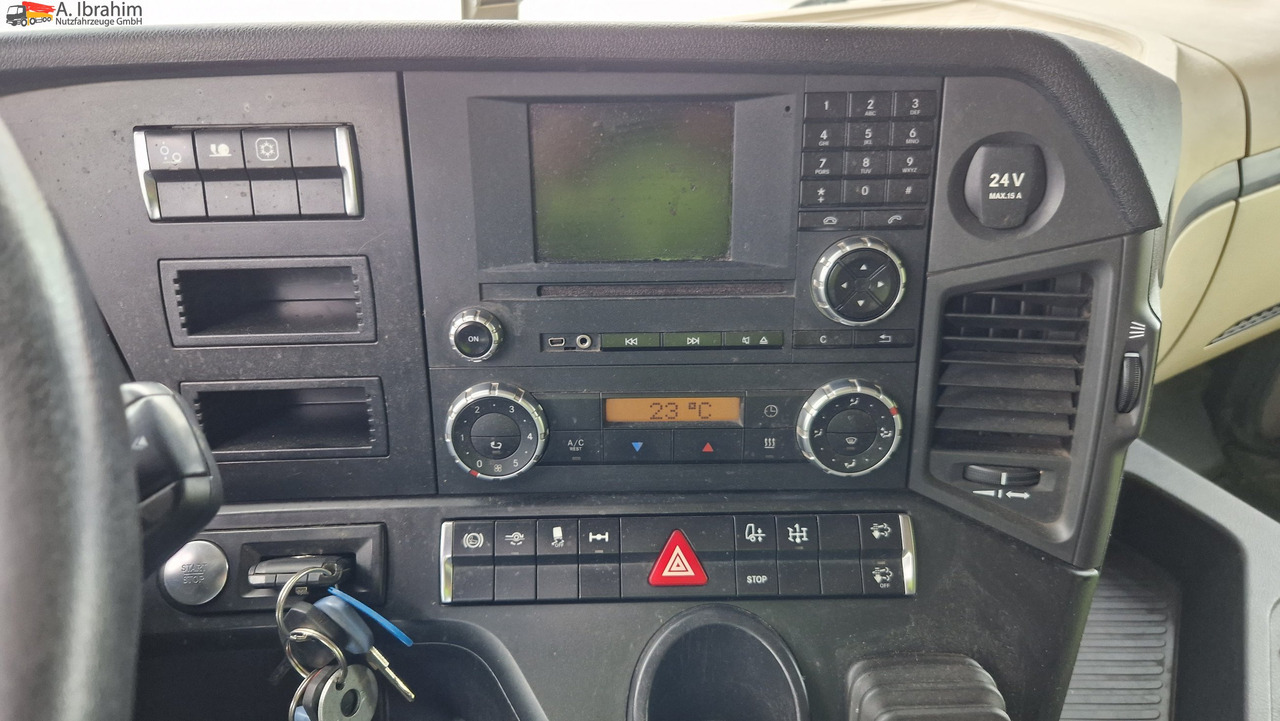 Mercedes-Benz DB 1843 Retarder Kipphydraulik - شاحنة جرار: صور 2 Mercedes-Benz DB 1843 Retarder Kipphydraulik - شاحنة جرار: صور 2