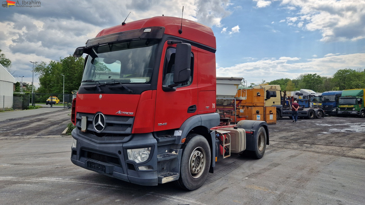 Mercedes-Benz DB 1843 Retarder Kipphydraulik - شاحنة جرار: صور 1 Mercedes-Benz DB 1843 Retarder Kipphydraulik - شاحنة جرار: صور 1