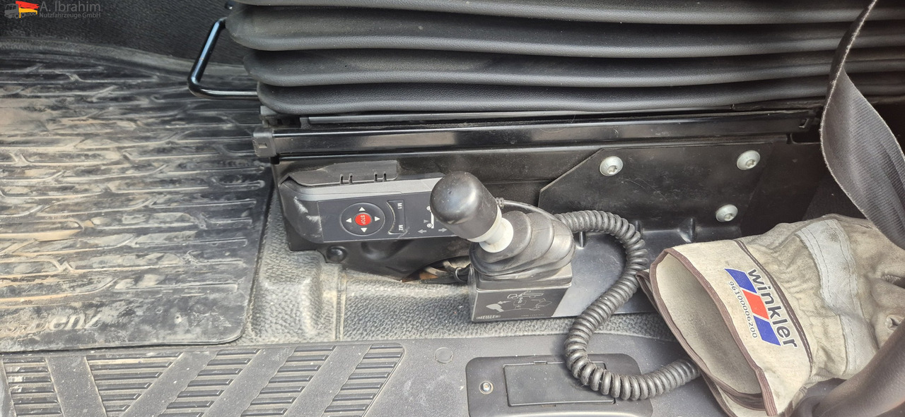 Mercedes-Benz DB 1846 H 4x4 Topzustand einsatzbereit - شاحنة جرار: صور 3 Mercedes-Benz DB 1846 H 4x4 Topzustand einsatzbereit - شاحنة جرار: صور 3