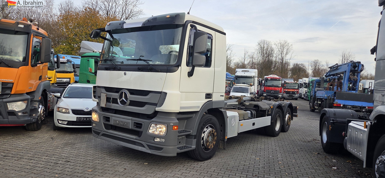 Mercedes-Benz DB 2541 Meiller RK 20.70 Lift-Lenkachse | 6x2 | mp3 - شاحنة ذات الخطاف: صور 1 Mercedes-Benz DB 2541 Meiller RK 20.70 Lift-Lenkachse | 6x2 | mp3 - شاحنة ذات الخطاف: صور 1