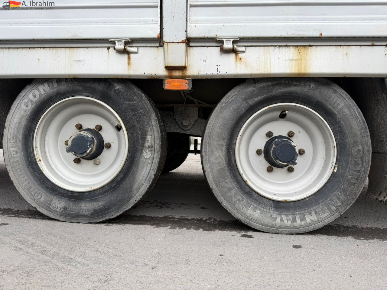 Obermaier TUE110 SDAH Tieflader | | Trommelbremse | Rampen | 7.2 Plattform | Stützfuß vorne - عربة مسطحة منخفضة مقطورة: صور 3 Obermaier TUE110 SDAH Tieflader | | Trommelbremse | Rampen | 7.2 Plattform | Stützfuß vorne - عربة مسطحة منخفضة مقطورة: صور 3