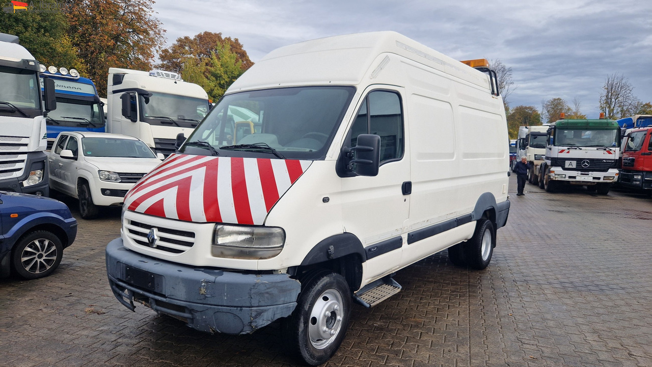 Renault 52AF, zwillingsbereift 2.8 nicht neu, aber läuft, - فان: صور 1 Renault 52AF, zwillingsbereift 2.8 nicht neu, aber läuft, - فان: صور 1