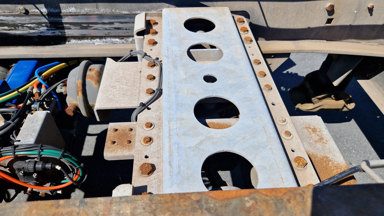 Schmitz SCF 24G Slider - شاحنات الحاويات / جسم علوي قابل للتغيير نصف مقطورة: صور 2 Schmitz SCF 24G Slider - شاحنات الحاويات / جسم علوي قابل للتغيير نصف مقطورة: صور 2