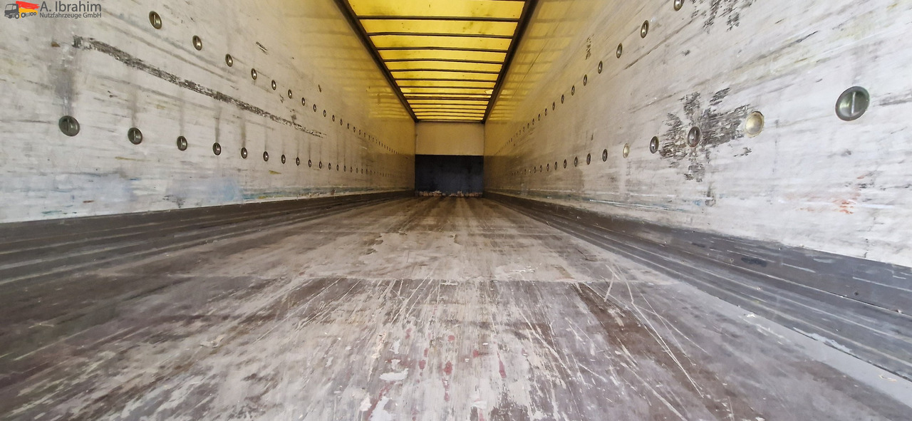 Spier 3 achs Koffer, Liftachse - بصندوق مغلق نصف مقطورة: صور 3 Spier 3 achs Koffer, Liftachse - بصندوق مغلق نصف مقطورة: صور 3