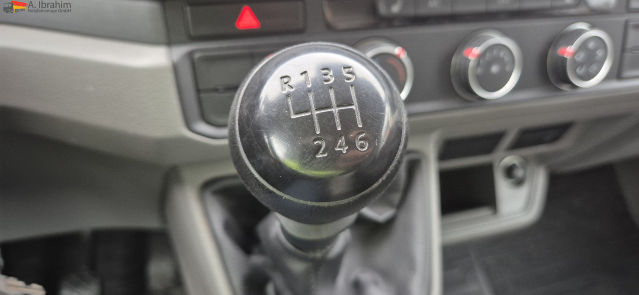 VW Crafter LBW, Vollausstattung - الشاحنات الصغيرة صندوق مغلق: صور 4 VW Crafter LBW, Vollausstattung - الشاحنات الصغيرة صندوق مغلق: صور 4