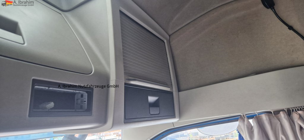 Volvo FH 460 Vollspoiler, Topzustand - شاحنة جرار: صور 4 Volvo FH 460 Vollspoiler, Topzustand - شاحنة جرار: صور 4