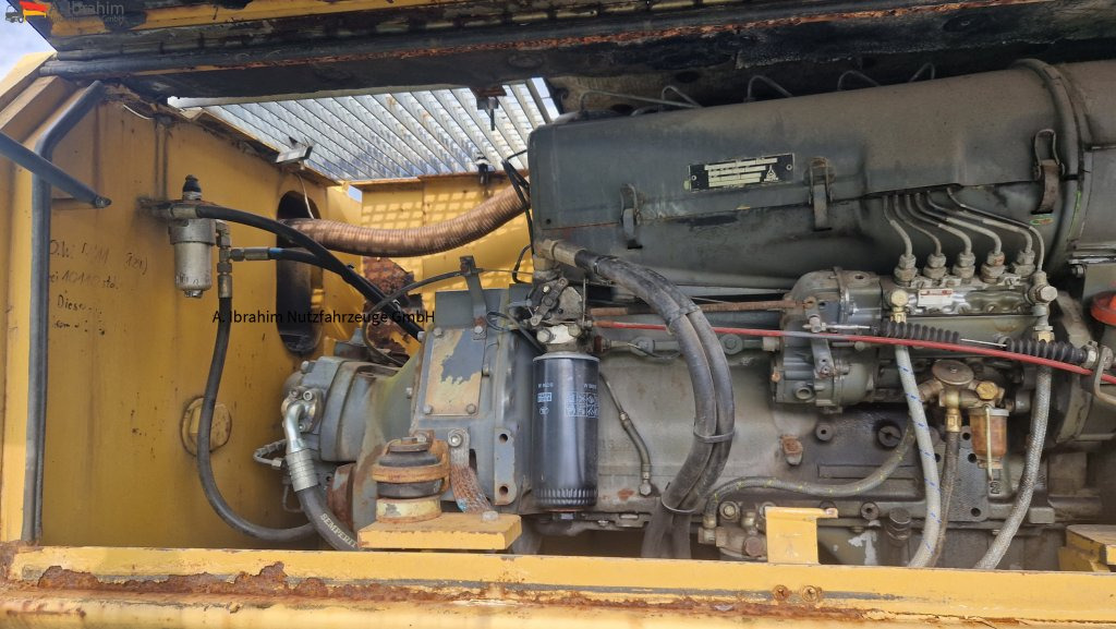 Zeppelin ZM 15 Zustand normal Deutz Motor - حفارة على عجلات: صور 5 Zeppelin ZM 15 Zustand normal Deutz Motor - حفارة على عجلات: صور 5