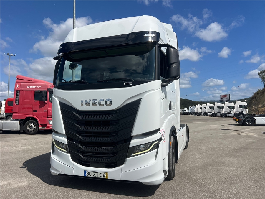 Iveco S-WAY 460 - شاحنة جرار: صور 2 Iveco S-WAY 460 - شاحنة جرار: صور 2