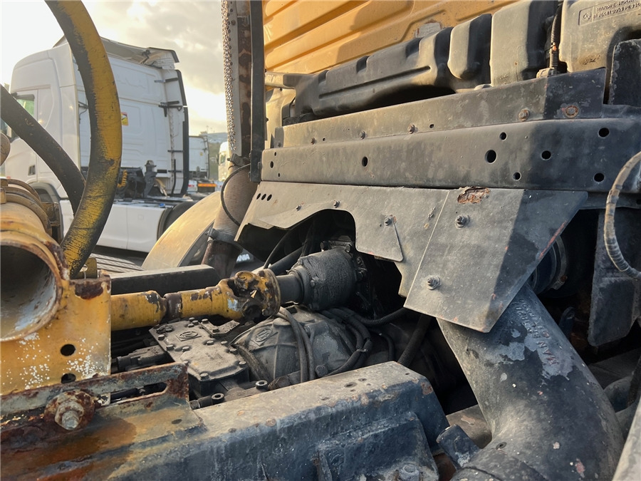 شاحنة خلاطة خرسانة MAN 26.314: صور 9