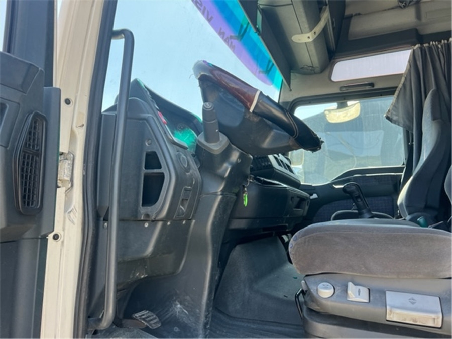 MAN TGA18.460 - شاحنة جرار: صور 5 MAN TGA18.460 - شاحنة جرار: صور 5