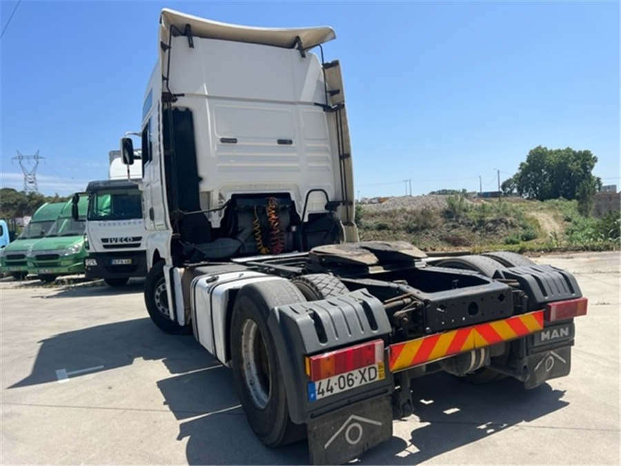 MAN TGA18.460 - شاحنة جرار: صور 4 MAN TGA18.460 - شاحنة جرار: صور 4