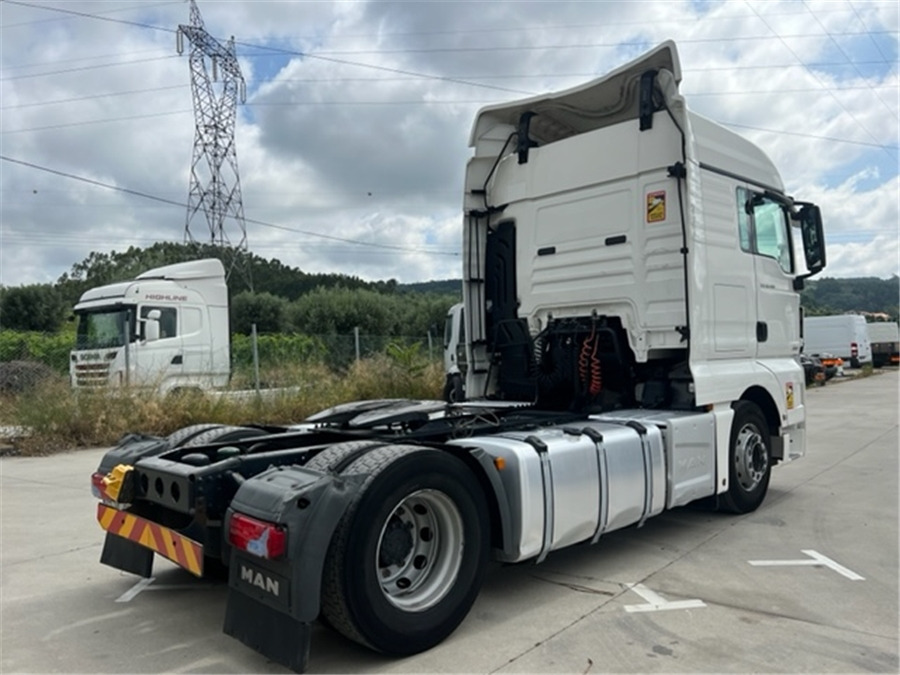 MAN TGX 18.460 - شاحنة جرار: صور 3 MAN TGX 18.460 - شاحنة جرار: صور 3