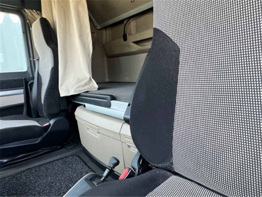 شاحنة جرار MAN TGX 18.460: صور 10