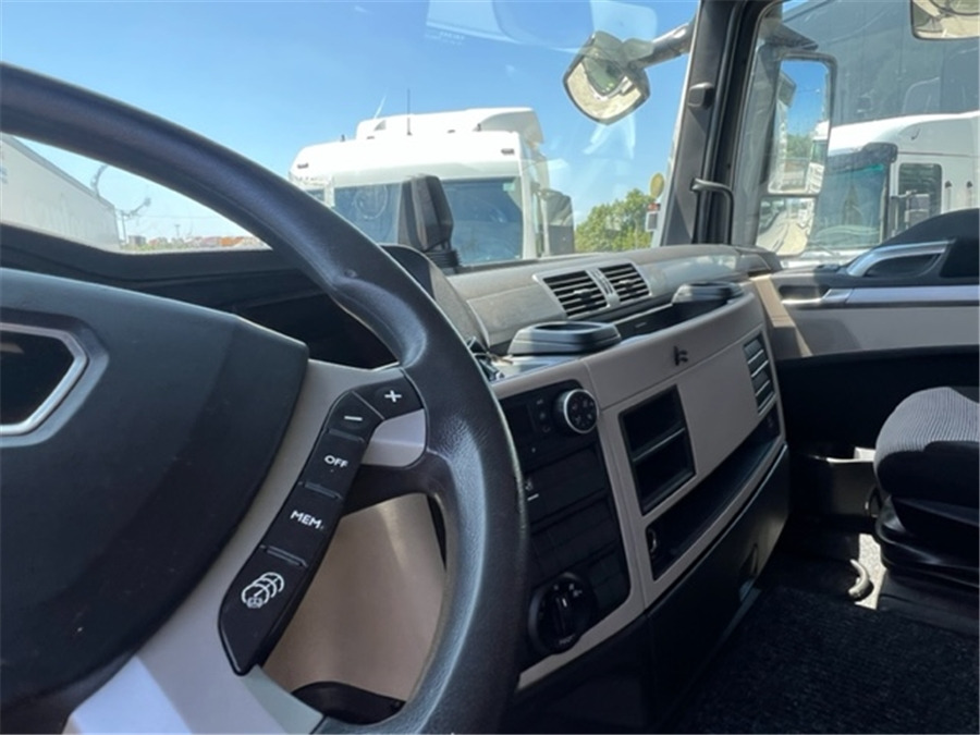 شاحنة جرار MAN TGX 18.460: صور 6