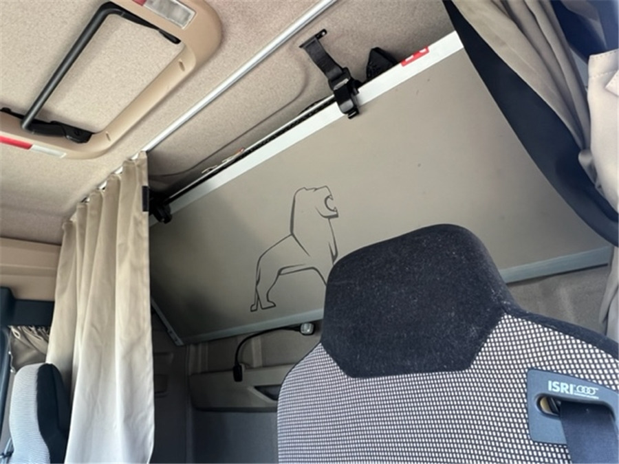 شاحنة جرار MAN TGX 18.460: صور 11