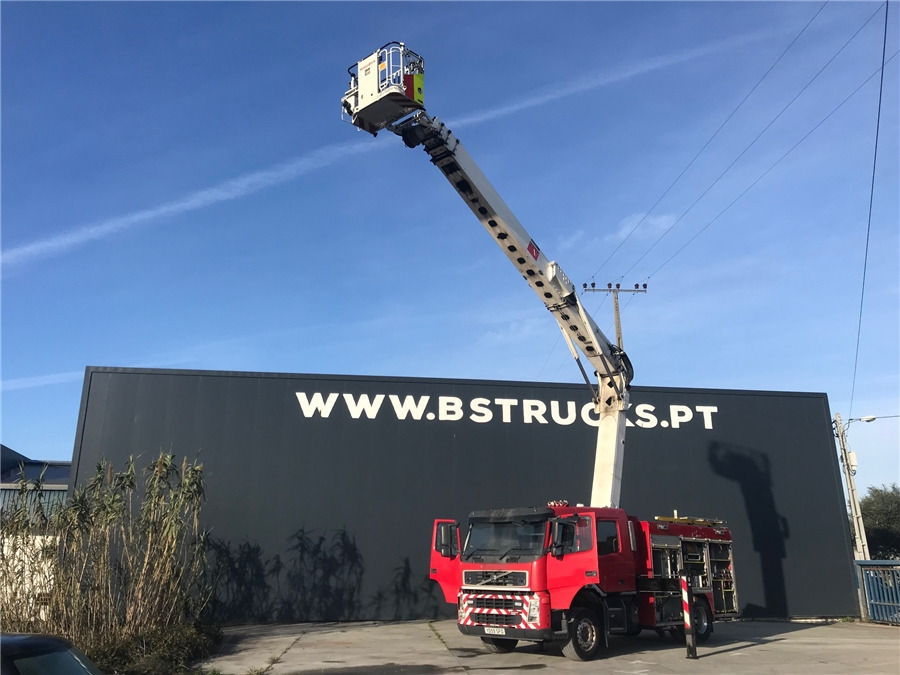 Volvo FM 340 FIRE TRUCK - المطافئ: صور 1 Volvo FM 340 FIRE TRUCK - المطافئ: صور 1