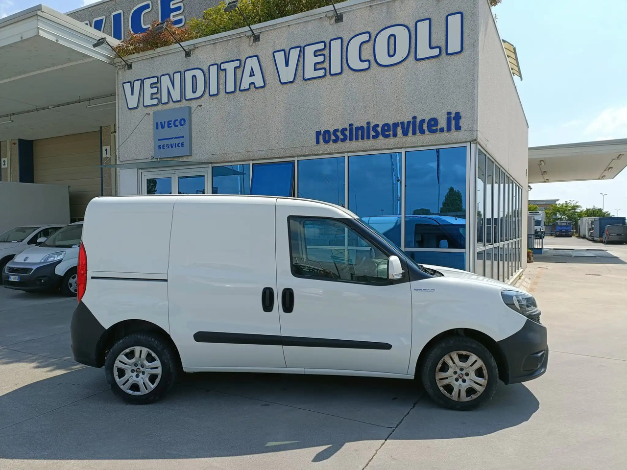 FIAT DOBLO CARGO 1.3 MJT SX - فان: صور 1 FIAT DOBLO CARGO 1.3 MJT SX - فان: صور 1