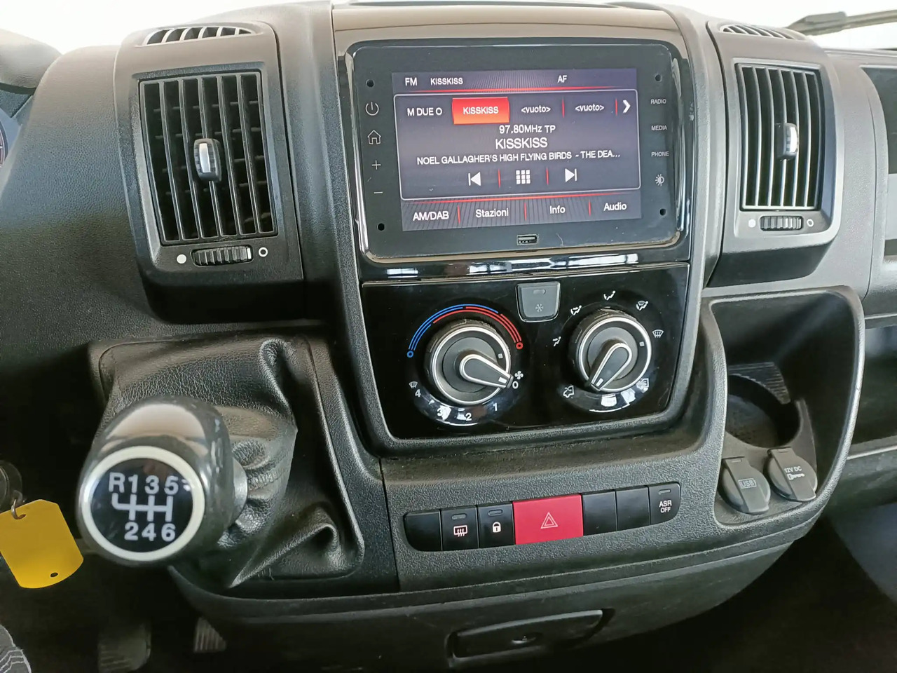 الشاحنات الصغيرة المسطحة FIAT DUCATO 35 L2H1: صور 14