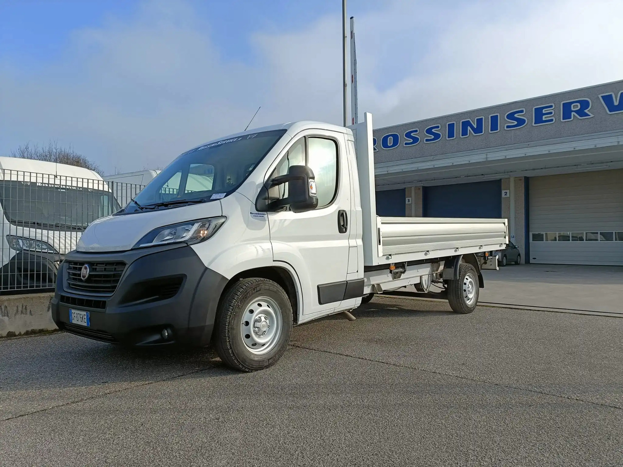 FIAT DUCATO 35 L2H1 - الشاحنات الصغيرة المسطحة: صور 3 FIAT DUCATO 35 L2H1 - الشاحنات الصغيرة المسطحة: صور 3